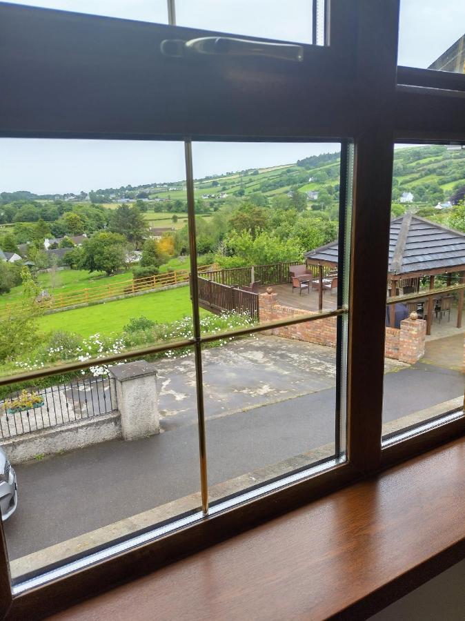 Glenn Eireann House Acomodação com café da manhã Cushendall Exterior foto